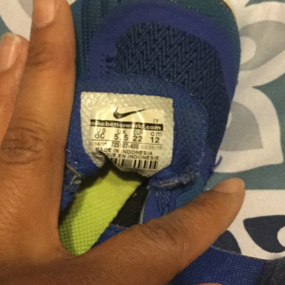 Toddler Boy’s Nike Sneakers w/Box - Picture 4 of 6